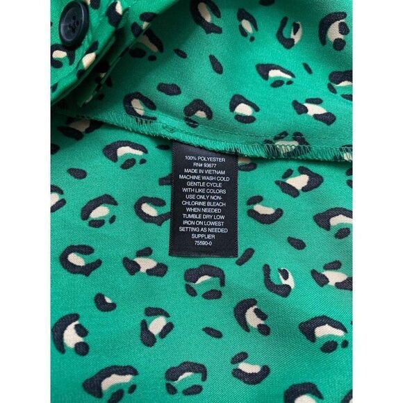 Worthington Green Animal Print Dolman Sleeve Crop Top Sz Medium - Picture 7 of 8